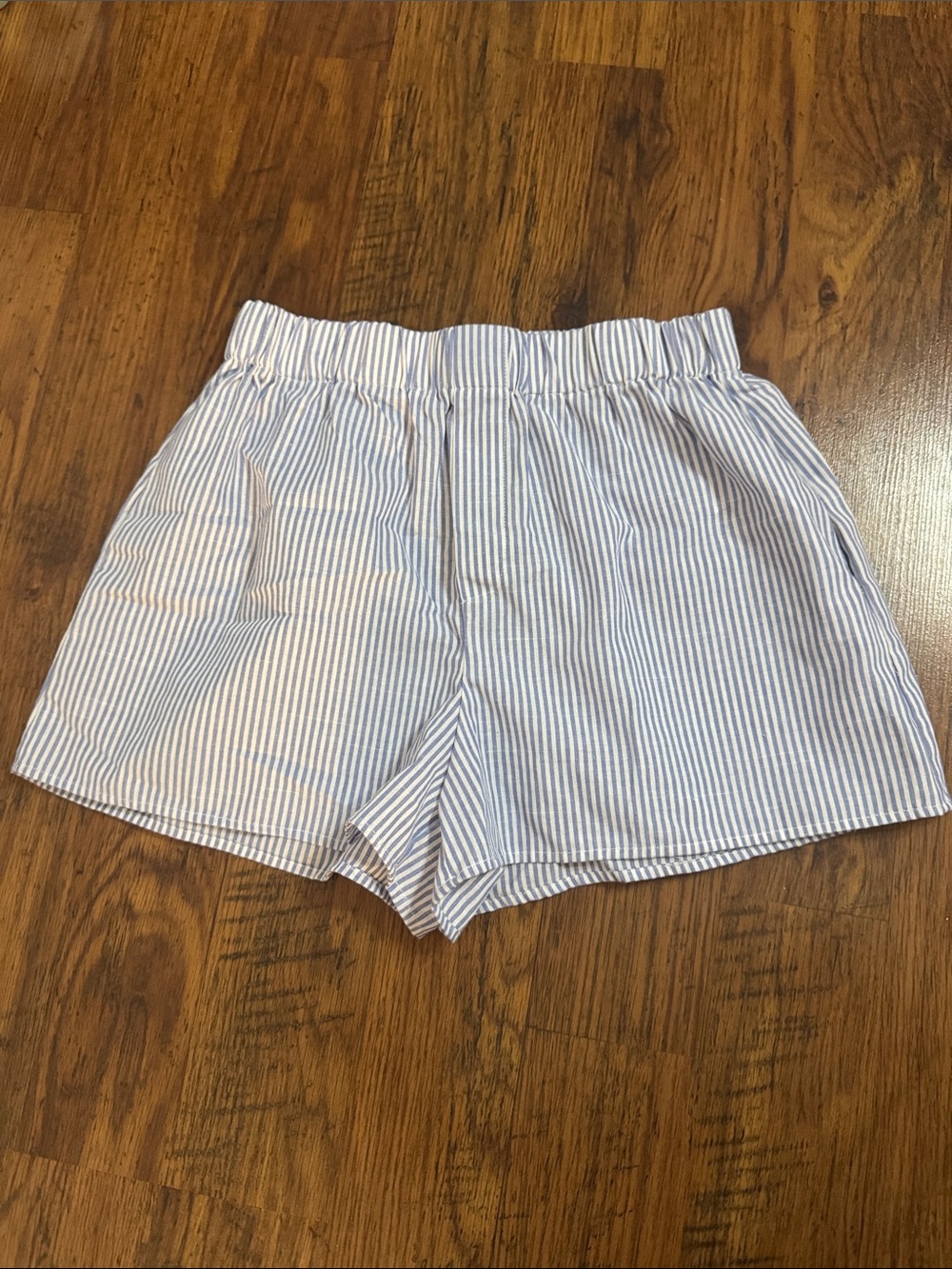 Blue & White Striped Elastic-Waist Women’s Shorts 18.T